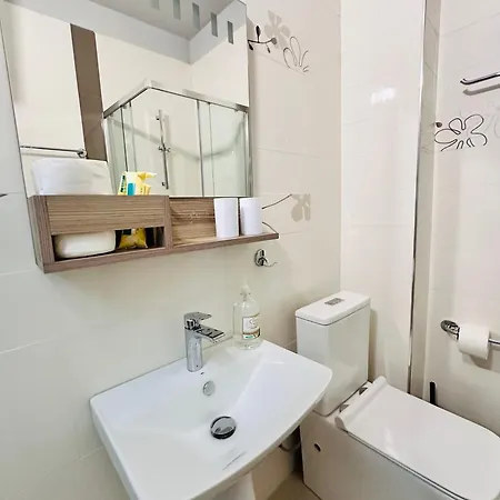 Orikum Marias Apartament *